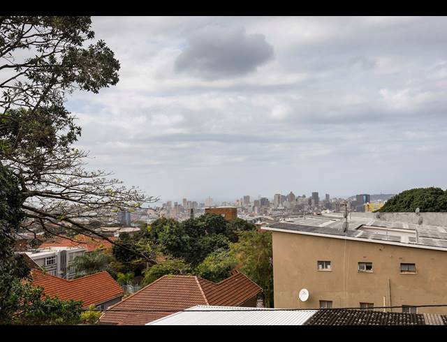3 BEDROOM APARTMENT FOR SALE IN GLENWOOD